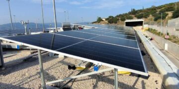 Ποιος αυτοκινητόδρομος θα έχει τα μεγαλύτερα φωτοβολταϊκά πάρκα;