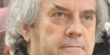 Σχετλιαστικόν δοκίμιον επί τη εμφανίσει ποιητικής συλλογής μετ’ ανθέων – Γράφει ο Β. Π. Καραγιάννης