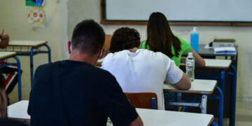 Σχολεία: Πότε θα γίνουν οι εξετάσεις σε Λύκεια, Γυμνάσια, ΕΠΑΛ – Πότε τελειώνουν τα μαθήματα
