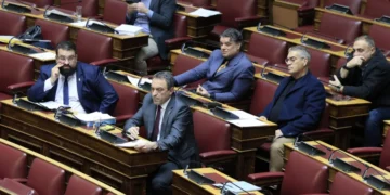 Πώς θα μοιραστούν οι έδρες των «Σπαρτιατών» μετά την απόφαση του Αρείου Πάγου