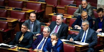 Σπαρτιάτες: Ποινική δίωξη σε 11 βουλευτές και Ηλία Κασιδιάρη ζητά η Εισαγγελέας του Αρείου Πάγου