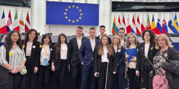 Στο Ευρωκοινοβούλιο βρέθηκαν μαθητές και καθηγητές του 3ου ΓΕΛ Πτολεμαΐδας “Αντώνιος Κεραμόπουλλος”