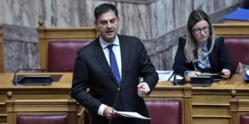 Θεοχάρης: Προς το παρόν δεν θα επιβάλουμε πρόστιμα για την καθυστέρηση σύνδεσης με την πλατφόρμα myData