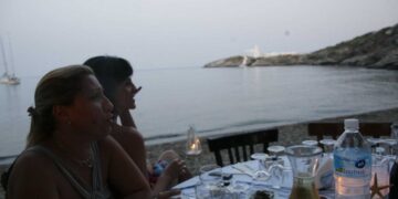 Το National Geographic αποθεώνει ελληνικό νησί - "Να μαγειρέψουν σαν Έλληνες", παροτρύνει