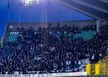 Βέλγιο: Απαράδεκτες προκλήσεις της αστυνομίας κατά οπαδών του ΠΑΟΚ - Ξύλο, χημικά, νερό και τραυματίες [βίντεο]