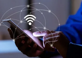 Πώς να καταλάβετε αν οι γείτονές σας κλέβουν το Wi-Fi σας;