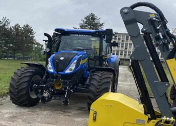 Νέο γεωργικό ελκυστήρα – πολυμηχάνημα προμηθεύτηκε ο Δήμος Εορδαίας 