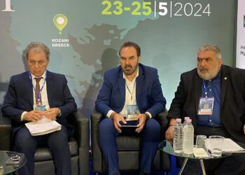 «Το επενδυτικό κλίμα διαμορφώνεται από μεγάλες επενδύσεις- Δεν πρέπει να ξεχνάμε το τοπικό παραγωγικό δυναμικό»- Έκλεισε το… μάτι για Sunlight ο Περιφερειάρχης, Γιώργος Αμανατίδης