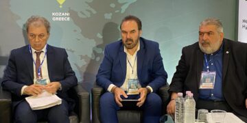 «Το επενδυτικό κλίμα διαμορφώνεται από μεγάλες επενδύσεις- Δεν πρέπει να ξεχνάμε το τοπικό παραγωγικό δυναμικό»- Έκλεισε το… μάτι για Sunlight ο Περιφερειάρχης, Γιώργος Αμανατίδης