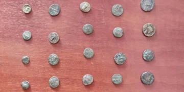 Καστοριά: 55χρονος έκρυβε δεκάδες αρχαία νομίσματα