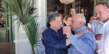 Στην Κοζάνη ο Γιώργος Αυτιάς – Συνομίλησε με κόσμο στο κέντρο της πόλης