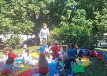 “Συμβόλαιο Βιβλιοφιλίας” υπέγραψαν τα παιδιά του 1ου και 2ου Νηπιαγωγείου  Πτολεμαΐδας στη Δημοτική Βιβλιοθήκη της πόλης! (ρεπορτάζ της Κούλας Πουλασιχίδου)