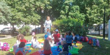 “Συμβόλαιο Βιβλιοφιλίας” υπέγραψαν τα παιδιά του 1ου και 2ου Νηπιαγωγείου  Πτολεμαΐδας στη Δημοτική Βιβλιοθήκη της πόλης! (ρεπορτάζ της Κούλας Πουλασιχίδου)