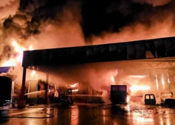 Εργοστάσιο στη Λαμία: Ζήτησαν αύξηση αποζημίωσης από την ασφαλιστική πριν καεί ολοσχερώς