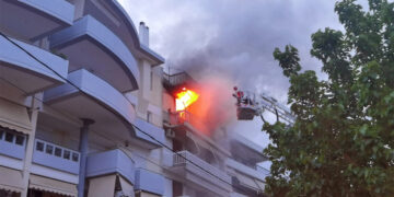 Τραγωδία σε διαμέρισμα στην Αγία Παρασκευή Αττικής- Γυναίκα βρέθηκε απανθρακωμένη έπειτα από πυρκαγιά