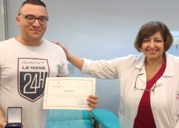 Βράβευση του εκπαιδευτικού του Μουσικού Σχολείου Σιάτιστας Ιωάννη Κ.Τσακιρίδη από το «ΘΕΑΓΕΝΕΙΟ»