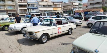 Αυτοκίνητα μιας άλλης εποχής βρέθηκαν σήμερα Κυριακή στην Πτολεμαΐδα (φώτο βίντεο)