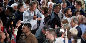 «Γαλάζια Καστοριά, γαλάζια Δυτική Μακεδονία- Ήταν και θα είναι πάντα το ισχυρότερο κάστρο της ΝΔ»- Νέο μήνυμα Μητσοτάκη στην ηγεσία της Β. Μακεδονίας- Τι είπε για φράγμα Νεστορίου και σήραγγα Κλεισούρας