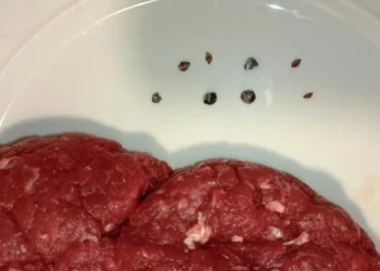 Λάρισα: Αγόρασε κιμά και βρήκε μέσα… σκάγια