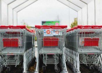 Λήγει την Παρασκευή η... «μόνιμη» μείωση τιμής: Αυξήσεις σε 4.000 προϊόντα στα σούπερ μάρκετ