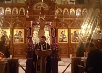 Μ. Πέμπτη, η  Ακολουθία των Παθών : “Σήμερον κρεμάται επί ξύλου ο εν ύδασι την γην κρεμάσας”…(της Κούλας Πουλασιχίδου)
