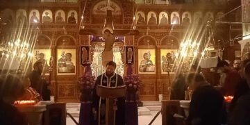 Μ. Πέμπτη, η  Ακολουθία των Παθών : “Σήμερον κρεμάται επί ξύλου ο εν ύδασι την γην κρεμάσας”…(της Κούλας Πουλασιχίδου)