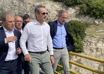 Στην Υψηλή Γέφυρα Σερβίων ο Κυριάκος Μητσοτάκης