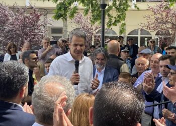 Ο Κυριάκος Μητσοτάκης στα Σέρβια- Η υποδοχή του Δημάρχου και των κατοίκων: «Το δίπολο της πολιτικής το κάνατε μόνοπολο, Μητσοτάκης από 2019 και όσο πάει…»- Η θερμή προσφώνηση Ελευθερίου