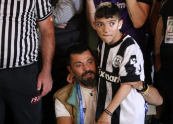 Μικρός Γιαννάκης: «Θέλω να πάρει ο Ολυμπιακός το Conference κι ο Παναθηναϊκός την Euroleague»