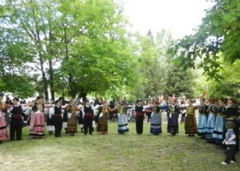 Ο Σύνδεσμος Γραμμάτων και Τεχνών Π.Ε. Κοζάνης γιορτάζει τη Γιορτή της Μητέρας στο Λαογραφικό Μουσείο Κοζάνης
