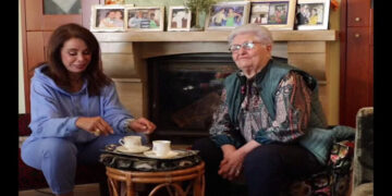 “Μα εγώ ψηφίζω στον Τριπόταμο Φλώρινας” – Η μάνα της Βούλας Πατουλίδου απαντά στο γιατί δεν την ψήφιζε τόσα χρόνια!