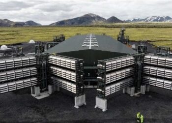 Σε πλήρη λειτουργία από την Τετάρτη το μεγαλύτερο εργοστάσιο στον κόσμο που έχει σχεδιαστεί να απορροφά την ατμοσφαιρική ρύπανση