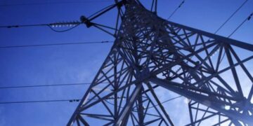 Σε ρυθμούς Μεγάλης Εβδομάδας η χονδρική ρεύματος: σημαντική πτώση της ΤΕΑ σήμερα, με 8 ώρες μηδενική τιμή