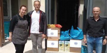 Διάθεση τροφίμων στο Τιάλειο Εκκλησιαστικό Γηροκομείο Κοζάνης από την Ένωση Στρατιωτικών Κοζάνης