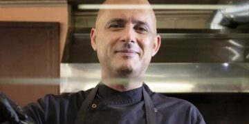 Το ζαχαροπλαστείο Ζανδέ της Κοζάνης, στα 8 καλύτερα της Ελλάδας με εξειδίκευση σε συγκεκριμένα γλυκά!