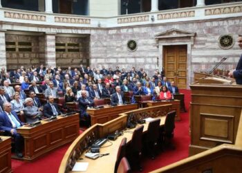 12 νομοσχέδια μέσα στο καλοκαίρι - Έρχονται πριμ παραγωγικότητας, talent visa και νέος Κ.Ο.Κ.