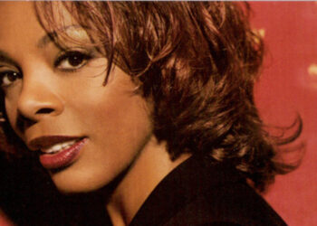 Οι μουσικές επιλογές του e-ptolemeos.gr-Donna Summer – I Will Go With You (Con Te Partiró) (Video)