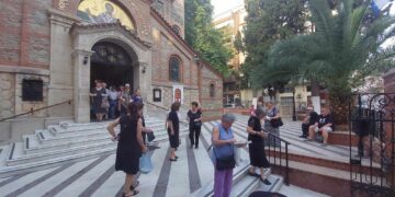 Παραμονή Ψυχοσάββατου της Πεντηκοστής στον Ιερό Ναό Αγίου Ιωάννου Χρυσοστόμου Θεσσαλονίκης (της Κούλας Πουλασιχίδου)