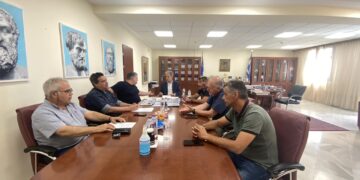 Έπεσαν οι υπογραφές για την αποκατάσταση των κατολισθήσεων στο δρόμο «Βελβεντό- Καταφύγι»