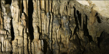 Το Σπήλαιο της Ερμακιάς - Ένα υπέροχο βίντεο από το Τμήμα Μοντέρ Πτολ/δας