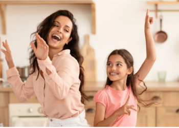 Πώς μπορείτε να ασκείστε 22 λεπτά την ημέρα χωρίς να το καταλαβαίνετε