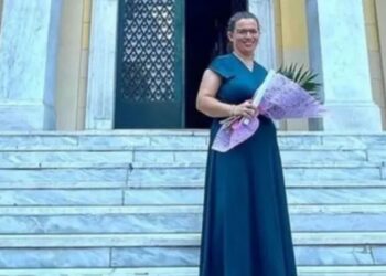 Μητέρα 9 παιδιών από την Καστοριά πήρε το πτυχίο της με άριστα από το ΑΠΘ