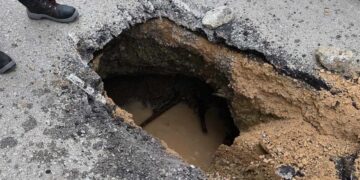 Διαρροή σε τούρκικο κεραμιδένιο αγωγό η αιτία της χθεσινής υποχώρησης του οδοστρώματος επί της Μαιάνδρου