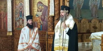 Με το Ευχέλαιο και τα Εγκώμια του Αγίου Λουκά του Ιατρού και χοροστατούντος του Σεβασμιωτάτου Μητροπολίτου μας κ.κ.Ειρηναίου ,άνοιξε η αυλαία του Εορταστικού τριημέρου στο Ιερό Ναό Αγίας Σκέπης Πτολεμαΐδας! (ρεπορτάζ της Κούλας Πουλασιχίδου