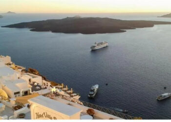 Απλησίαστες για τους Έλληνες οι καλοκαιρινές διακοπές στην Ελλάδα – Διαμονή και ακτοπλοϊκά βάζουν φρένο στους πολίτες