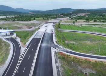 Εναέρια πλάνα από τον Ε65 σημείο Καλαμπάκας στο υπο κατασκευή κομμάτι