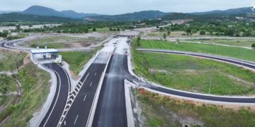 Εναέρια πλάνα από τον Ε65 σημείο Καλαμπάκας στο υπο κατασκευή κομμάτι