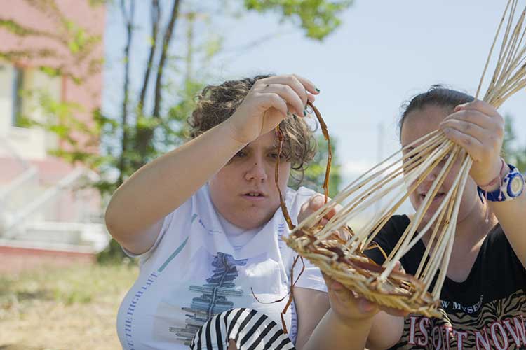 Εργαστήρι με φυσικά υλικά και η καλαθοπλεκτική - Το τελευταίο εργαστήρι για τα «ΝΗΜΑΤΑ» (βίντεο + φωτογραφίες)