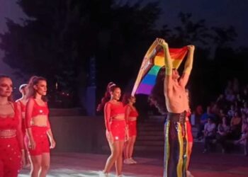 Europride 2024: Με πολύ χρώμα και drag shows έκανε πρεμιέρα στη Θεσσαλονίκη - Δείτε βίντεο και φωτογραφίες