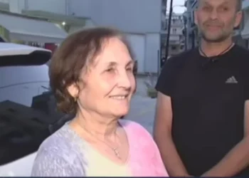 Εμφανίστηκε η ευρωβουλευτής του Βελόπουλου Γαλάτω Αλεξανδράκη -«Πως έγινε αυτό;», είπε για την εκλογή της
